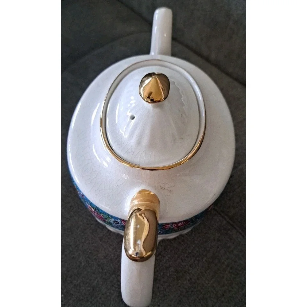 Vtg Rare Gibson Staffordshire Ribbed Floral Teapot White Porcelain‎ Gold Trim